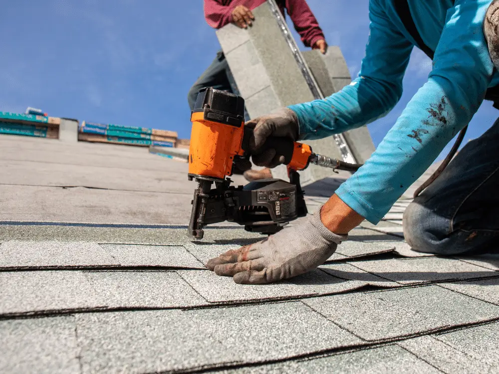 Roofing contractor installs CertainTeed architectural shingles - Artisan Quality Roofing Roofing contractor installs CertainTeed architectural shingles