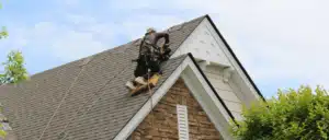 licensed roofer in raleigh installs architectural shingles and asphalt shingles